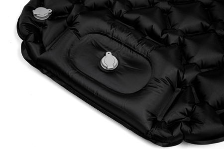 Materac trekkingowy z wbudowaną pompką BMT10 190x56x5,5cm Bestif