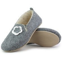 Damskie buty domowe bambosze filcowe z wełną 532