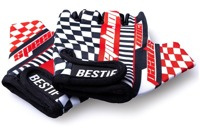 Czerwony || Biały || Czarny