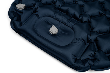 Materac trekkingowy z wbudowaną pompką BMT10 190x56x5,5cm Bestif