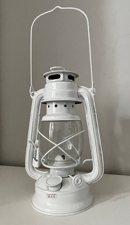 Lampa naftowa 24cm biała 