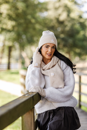 Damski zestaw zimowy czapka szal rękawiczki HZ0016 HEYO