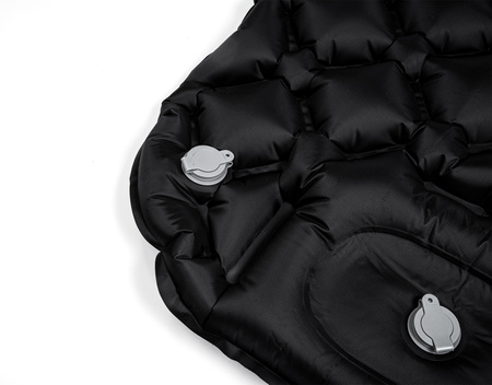 Materac trekkingowy z wbudowaną pompką BMT10 190x56x5,5cm Bestif